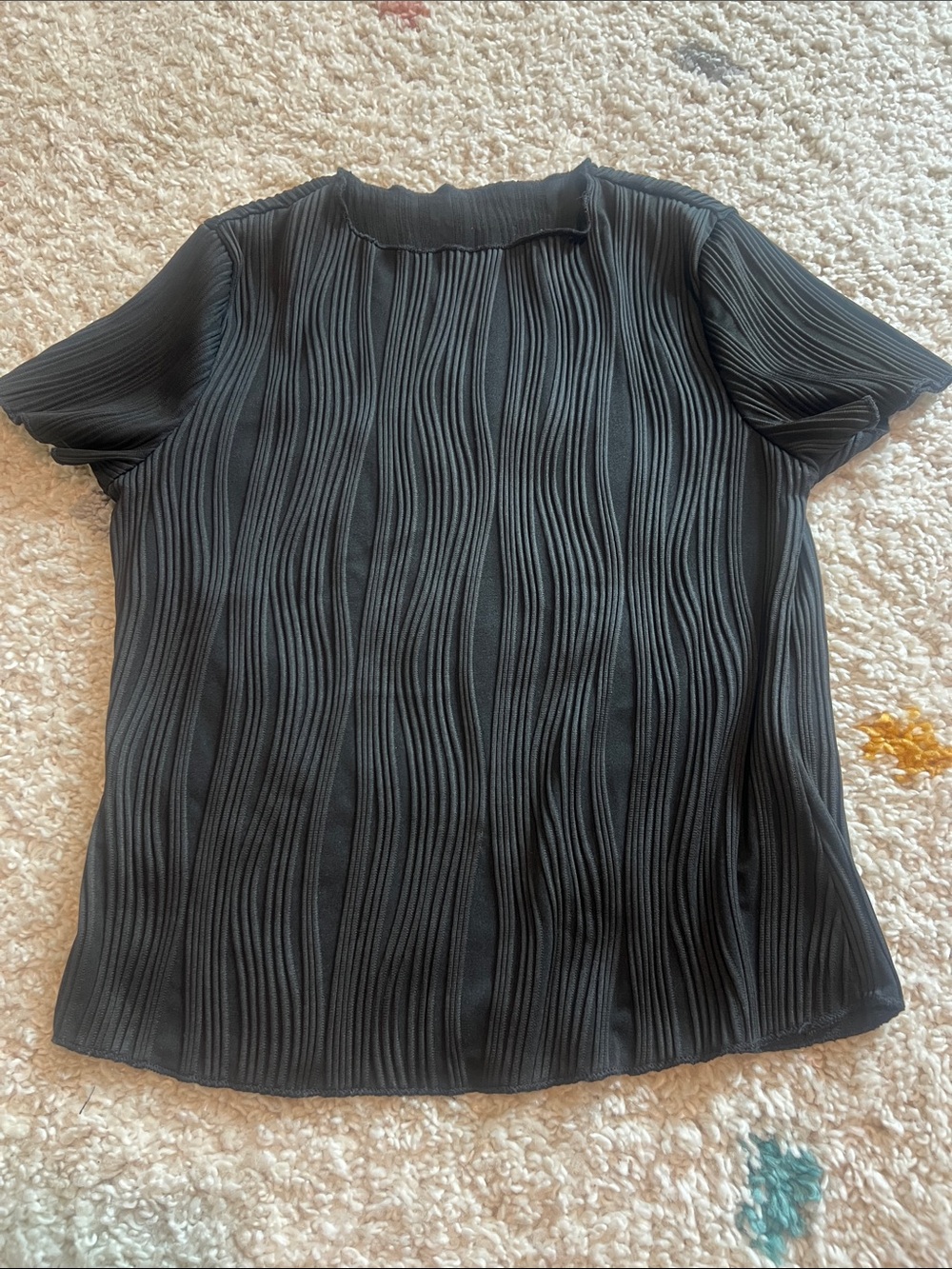 Textured Wave Pleat Black Short-Sleeve Women's Top